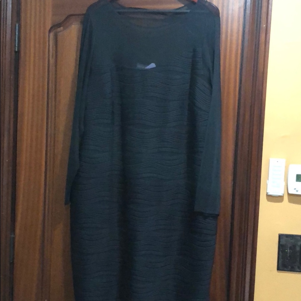 Women’s dress